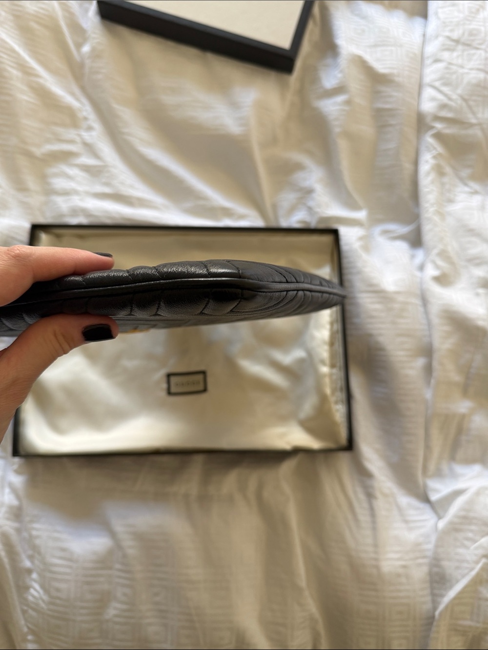 Gucci Black Chevron Leather Pouch with Gold Double G - Picture 4 of 12